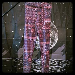 Boho Paisley Legging. Size Small/0-2.